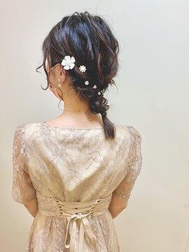 ディア(.eer) ミディアム × 三つ編み × 編み込み // ゆるふわ編みおろし☆"