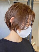 エリマ  茅ヶ崎(elima)&nbsp;ショートカットショートボブミルクティーベージュカラー前髪なし