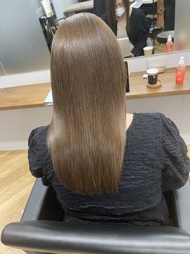 シカ 神戸三宮元町店(Cica) 髪質改善 UPTOGLOSS 三宮 神戸美容室 トリートメント 艶髪