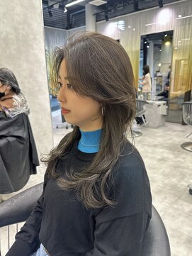 シティ(CITY) カーテンバング グレージュ 表参道