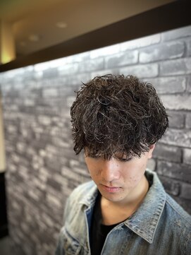 プラウド(PROUD) ツイストスパイラル/スパイラルパーマ/韓国マッシュ/緩め波巻き