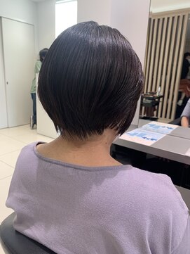 アッシュ 稲田堤店(Ash) 丸みショート