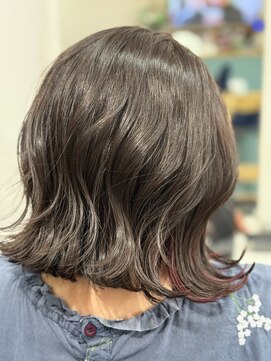 スナリー(Snaly) 切りっぱなし/ボブ/外ハネアレンジ/白髪の染まるおしゃれ染