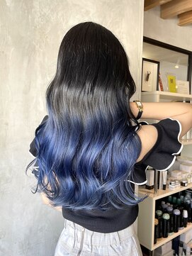 サクラ オモテサンドウ(SAKURA) 人気のブルーグラデーション　デザインカラー　表参道