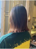 切りっぱなしミディアムボブ
