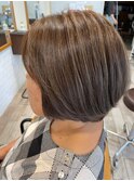 横須賀ダブルカラーくびれボブイルミナカラー顔周りレイヤーボブ