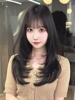 クム(kumu)&nbsp;レイヤーカット/ くびれ巻き/顔周りカット/栄/名古屋/シースルー