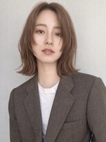 トリッカ シブヤ(TRICCA SHIBUYA)&nbsp;くびれボブ/レイヤーボブ/小顔ヘア/透明感カラー/ベージュカラー