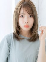 ローマ ギンザ(ROMA Ginza)&nbsp;レイヤーボブ　ミディアムレイヤー　ミルクティーベージュ　面長