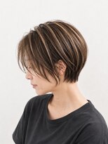 アッシュ 武蔵新城店(Ash)&nbsp;新城明るい白髪染め白髪ぼかしハイライト 大人ショートボブ