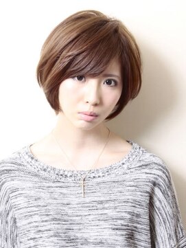 アンダートゥリー(_TREE) 大人ボブ「シック×ヌケ感 AKs 表参道 遠藤 03-5778-3351