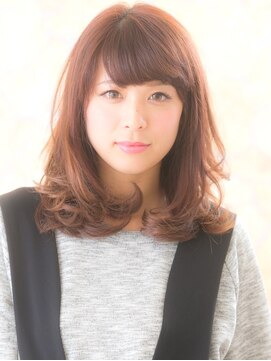 インセンス(insence yamashita) ランダムに巻いたミックスパーマでメリハリをON