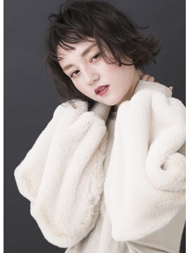 シャンプー 本店(SHAMPOO) ルーズに動くフレンチショートボブ