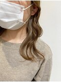 インナーカラーにトレンチベージュ