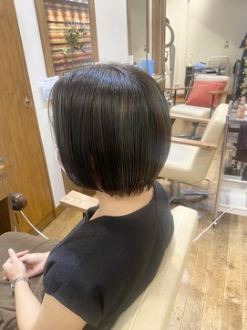 エクリ 麻布十番(equri) ハイライトカラー/ショートボブ