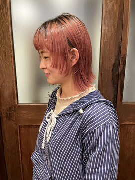 ラレイ(Lalei) 顔まわりレイヤーボブカット×くすみピンク