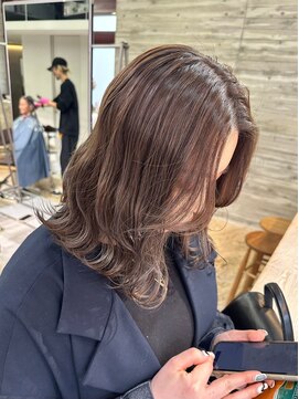 ヲタク(wotaku.) グレージュカラー透明感カラーくすみカラーダブルカラーブリーチ