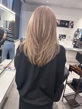 キング 枚方店(K!ng) 縮毛矯正髪質改善ハイライトレイヤーカット枚方美容室エクステ