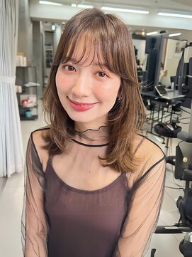 ヴェイン 渋谷(vain) レイヤーカット カーテンバング ベージュカラー ハイライト