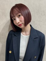 ミュウ(Miiiu)&nbsp;大人可愛い小顔前下がりショートボブカットスカーレット