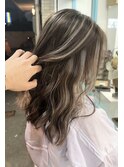 ハイライト　白髪ぼかし　ケアブリーチ　ホワイトベージュ