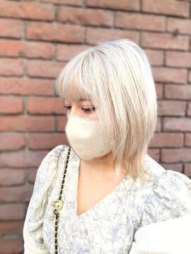 コニ(Coni) ホワイトカラー