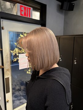 ヘアーシグネチャー(Hair Signature) ミルクティーブロンド