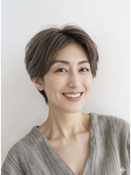 イロ(iro) 似合わせカット+白髪ボカシ+髪質改善