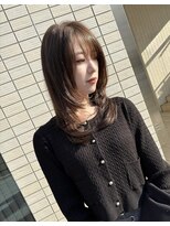 リヴナ(Livna)&nbsp;顎下から内に入ってくるフェイスレイヤーカット◎