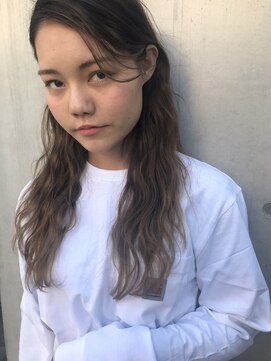 フッズ(HOODS) ウェーブスタイル　レイヤーカット　ベージュカラー