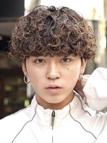 フィフス 天神大名(fifth)&nbsp;天神大名メンズパーマツイストスパイラルパーマ波巻きパーマ強め