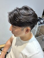 カルゥグラッシー(KALOU glassi)&nbsp;フェザーパーマ・センターパート