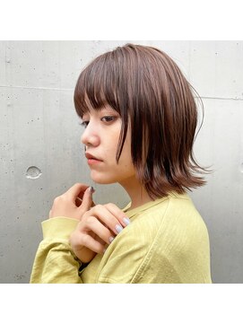 ラナ 渋谷(Lana) 【Chill】大人かわいいホワイトアッシュクールエアリーミディ