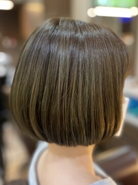 ガレリア アヴェダ(GALLERIA AVEDA) 30代40代50代◎ミニボブ&カーキベージュカラー