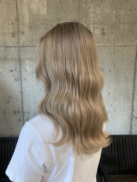 エヴァー(ever) マッシュ/くびれヘア/ビタミンカラー[表参道駅/原宿駅]