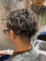 お花と犬と美容室&nbsp;ハイライトスパイラル