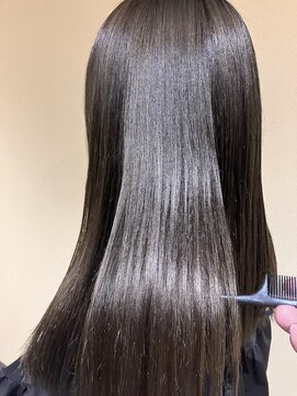 ゼン(Zen.) ブリーチ毛にグレージュ