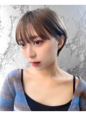 大人可愛い小顔ショートボブ白髪ぼかしハイライト20代30代40代