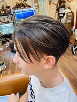 マーメイドヘアー(MERMAID HAIR) 爽やかセンターパートツーブロ刈り上げスタイル