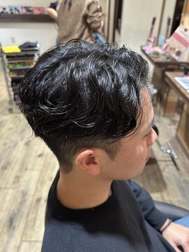 インフィニティー infinity HAIR SPACE BLOOM ラルフパーマ/メンズパーマ/センターパート