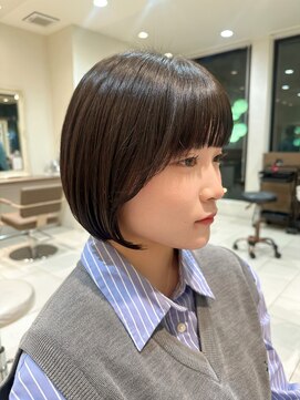 アッシュ 大泉学園店(Ash) 顔まわり内巻きボブ