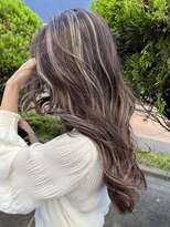 エイチ(H) ハイライト 30代40代50代 レイヤーカット