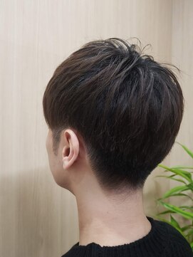 もとつぐ(一胤) メンズ刈り上げマッシュstyle