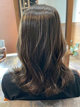 アピューズ ヘアー 芦屋(Apiuz Hair) くびれレイヤー/ミディアム/グレージュ/透け感