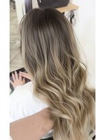 ウル(ulu)&nbsp;バレイヤージュ　ケアブリーチ　ベージュ　グレージュ　ブラウン