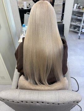 ミリィバイアヤラ 船橋店(MIRYI by ayala) 【尾崎】ホワイト