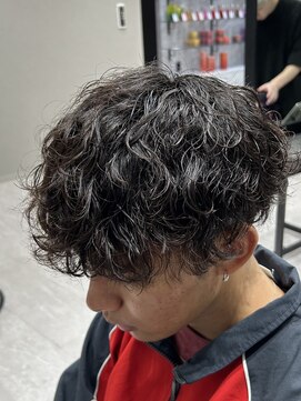 グロップ 町田(GLOP) 無造作束感メンズ波巻きパーマ