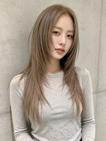 エイチ 大阪梅田(H)&nbsp;ショートウルフミニボブバレイヤージュアッシュグレージュ50代