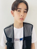 フィフス(fifth) ◇トランクスヘア センターパート かき上げヘア ツーブロック