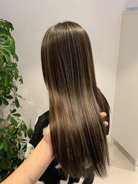 シェーン 仙台駅広瀬通店(schon) ハイライト×ストレート